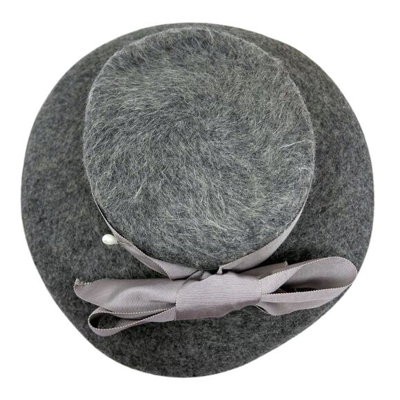 1960s Gray Wool Halo Hat Back Bow Faux Pearl Hat Pin Jackie O Mid Century main image 9